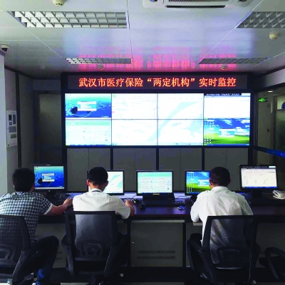 义乌最新药店3000元能套现多少方法分析(最方便真实的义乌急用钱如何提取医保卡里的钱方法)